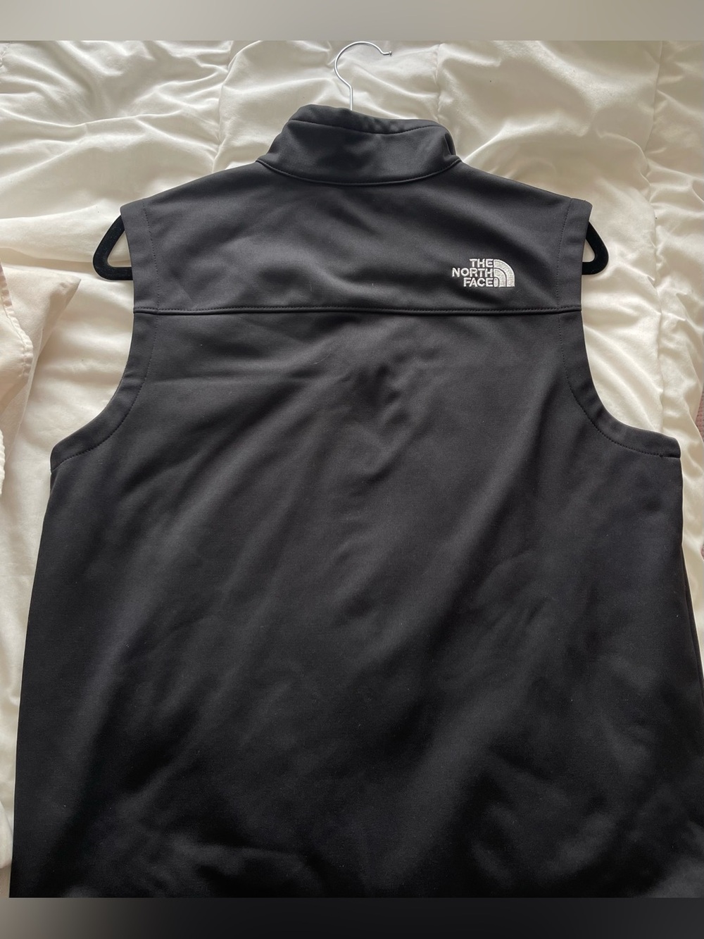 The North Face Black Slevless Vest - Picture 4 of 5